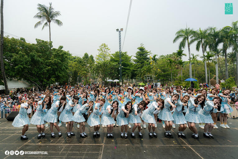 CGM48 1st performance Sansei Kawaii